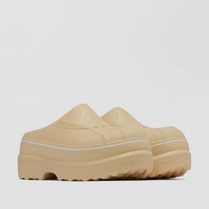 Sorel Caribou™ Clog- Beige